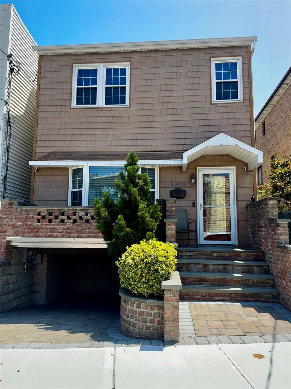 58-33 71st Street, Maspeth, NY 11378